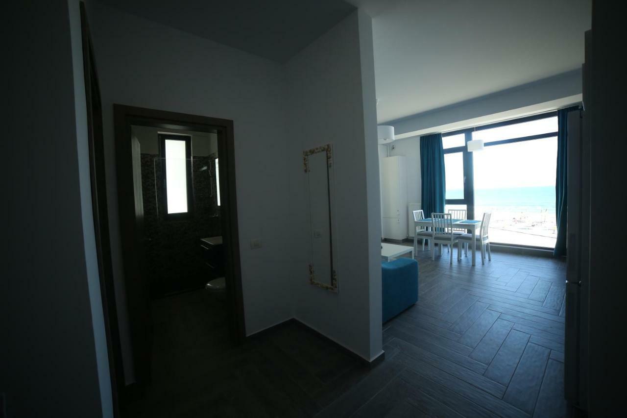 Alexandra Soleil Apartment Năvodari Екстериор снимка