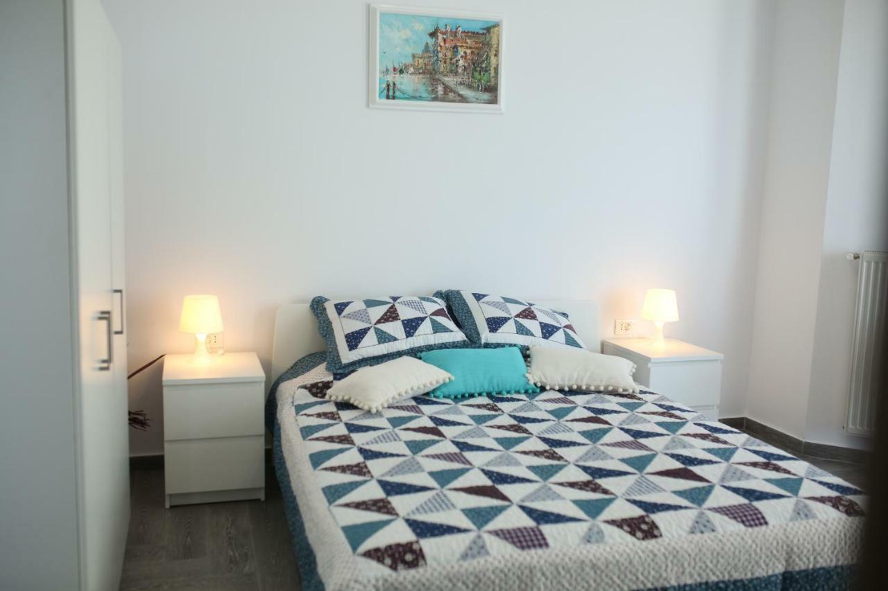 Alexandra Soleil Apartment Năvodari Екстериор снимка